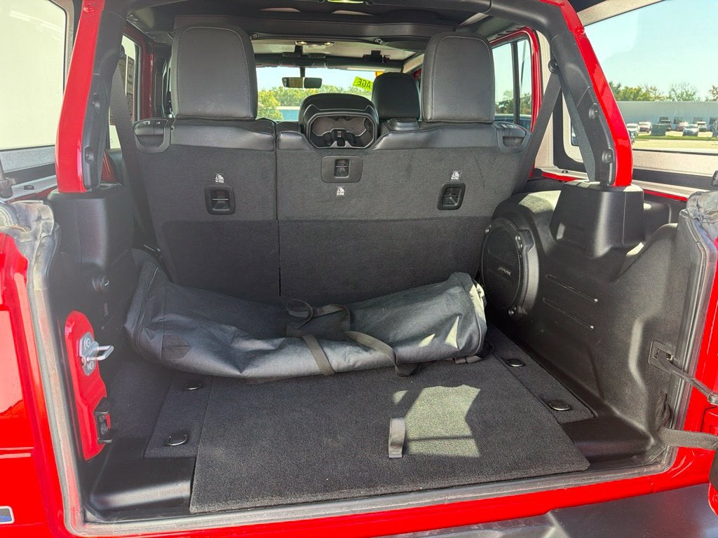 2019 Jeep Wrangler Unlimited Sahara Altitude