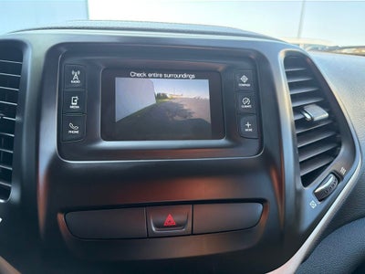 2016 Jeep Cherokee Sport