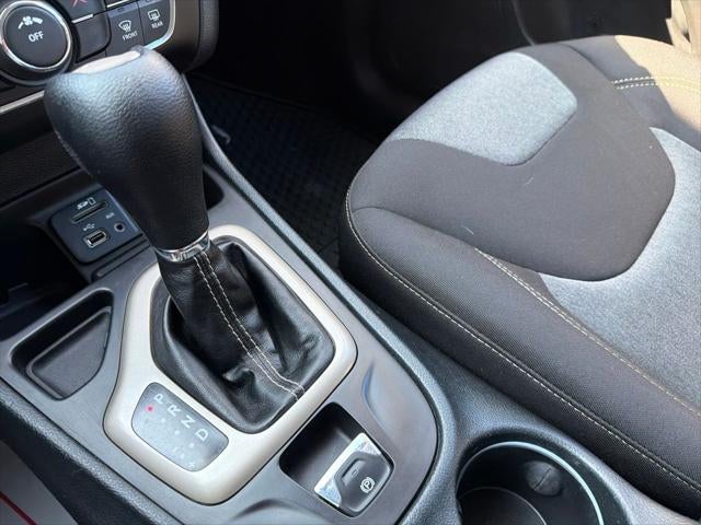 2016 Jeep Cherokee Sport