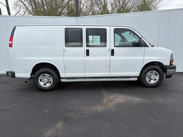 2022 Chevrolet Express 2500 Work Van Cargo