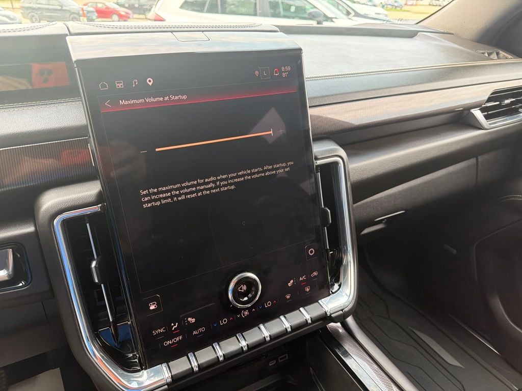 2025 GMC Yukon Elevation