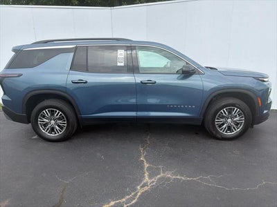 2025 Chevrolet Traverse LT 2LT