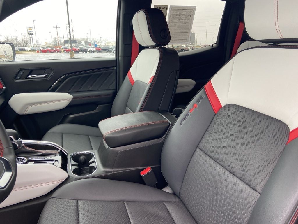 2024 GMC Canyon AT4X