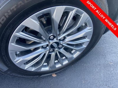 2024 Cadillac XT4 Premium Luxury