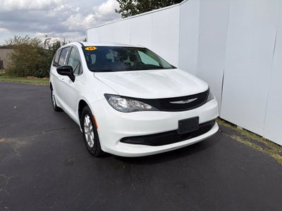 2024 Chrysler Voyager LX