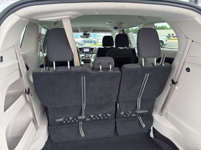 2024 Chrysler Voyager LX
