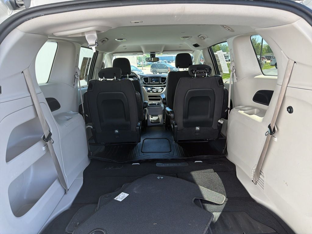 2020 Chrysler Pacifica Touring