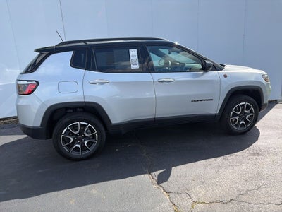 2025 Jeep Compass Trailhawk