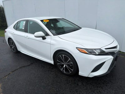 2020 Toyota Camry SE