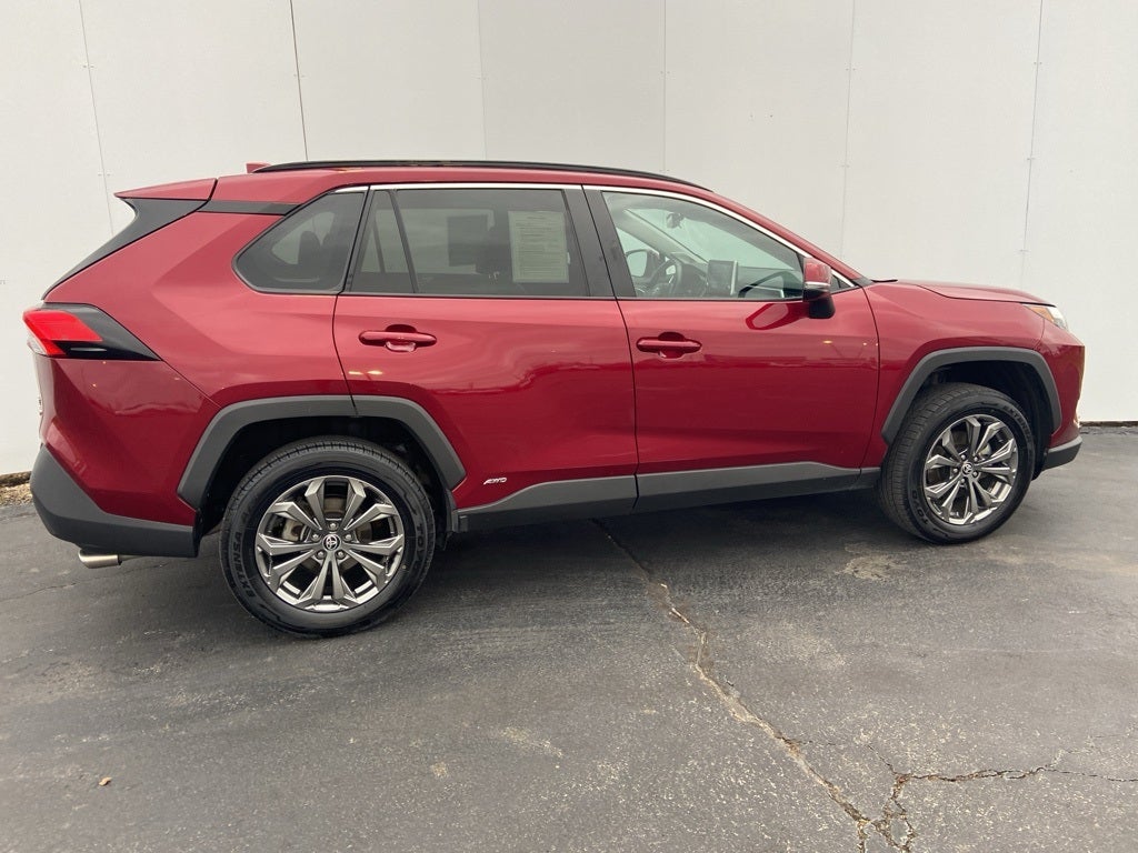 2022 Toyota RAV4 Hybrid XLE Premium
