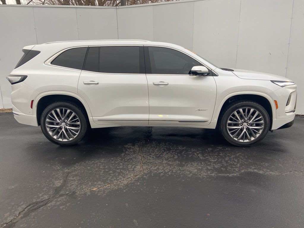 2025 Buick Enclave Avenir