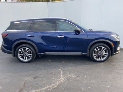 2023 INFINITI QX60 LUXE