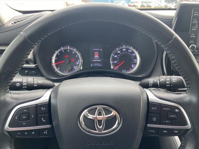 2020 Toyota Highlander LE