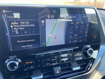 2022 Toyota Highlander Hybrid Platinum