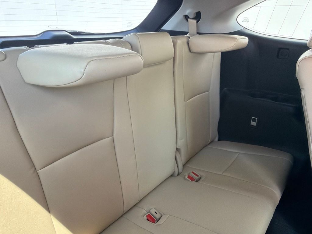 2022 Toyota Highlander Hybrid Platinum