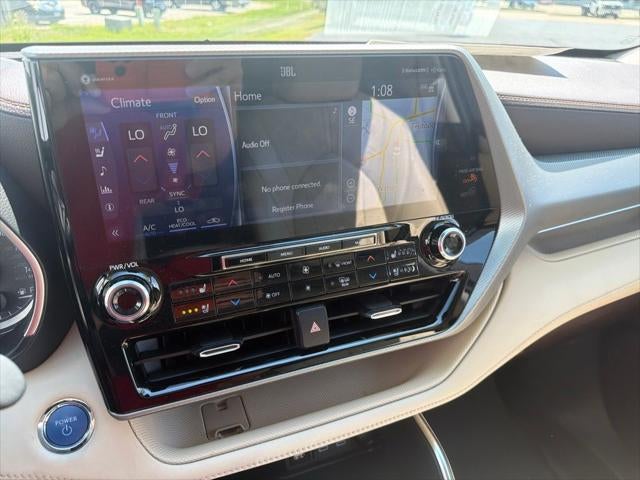 2022 Toyota Highlander Hybrid Platinum