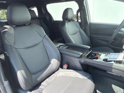 2026 Toyota Sienna Platinum 7 Passenger