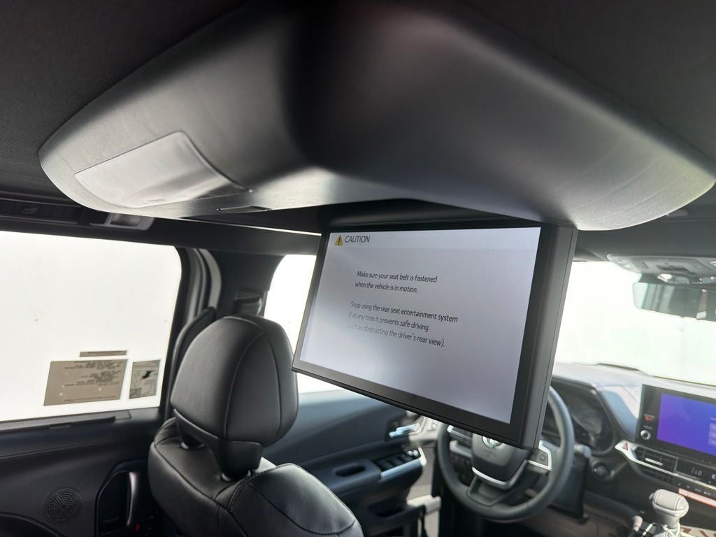 2026 Toyota Sienna Platinum 7 Passenger