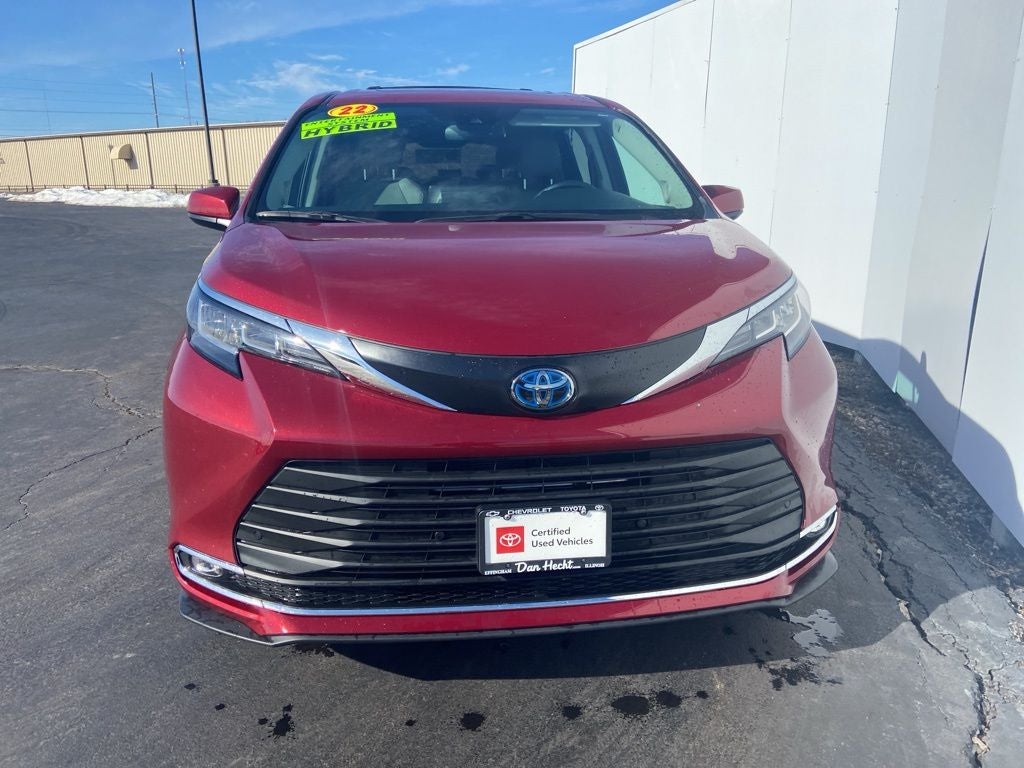 2022 Toyota Sienna XLE 7 Passenger