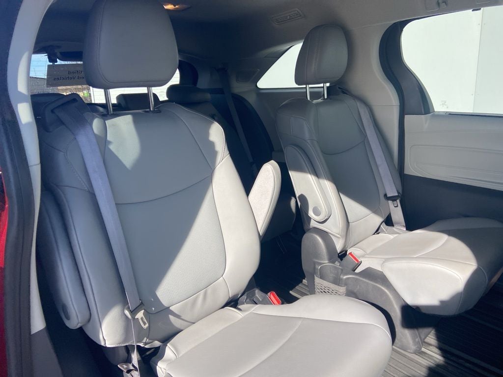 2022 Toyota Sienna XLE 7 Passenger