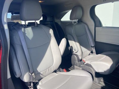 2022 Toyota Sienna XLE 7 Passenger