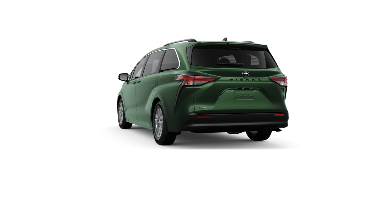 2026 Toyota Sienna LE 8 Passenger