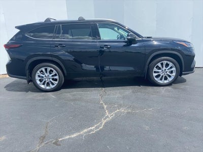 2024 Toyota Highlander Hybrid Limited