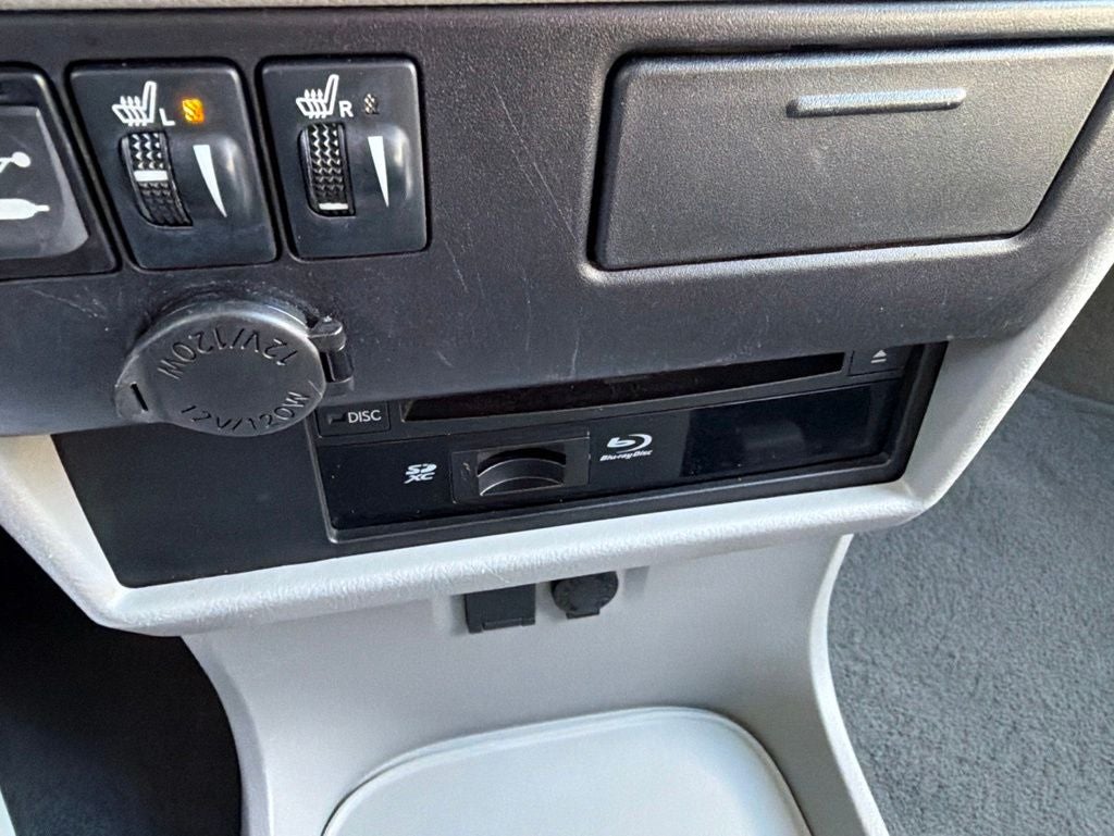 2015 Toyota Sienna XLE Premium 8 Passenger