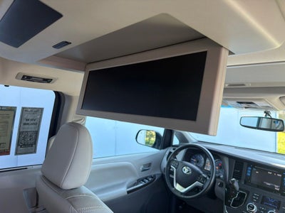 2015 Toyota Sienna XLE Premium 8 Passenger