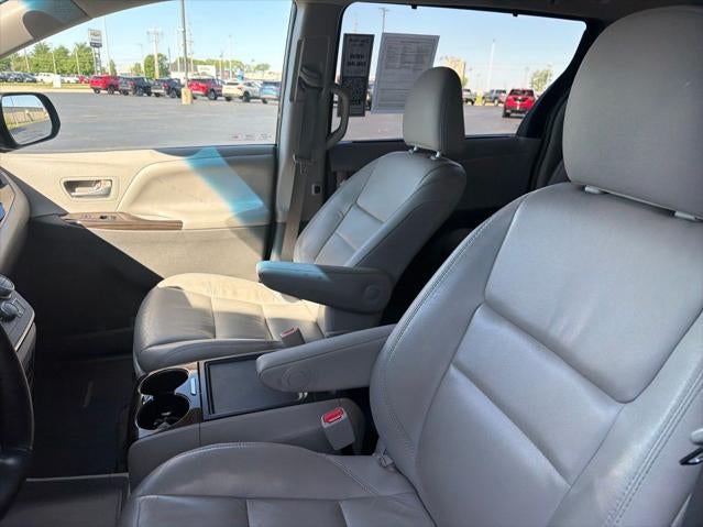 2015 Toyota Sienna XLE Premium 8 Passenger