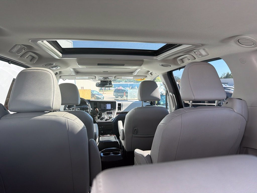 2020 Toyota Sienna Limited Premium 7 Passenger