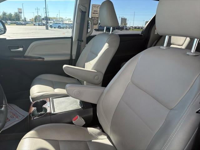 2020 Toyota Sienna Limited Premium 7 Passenger