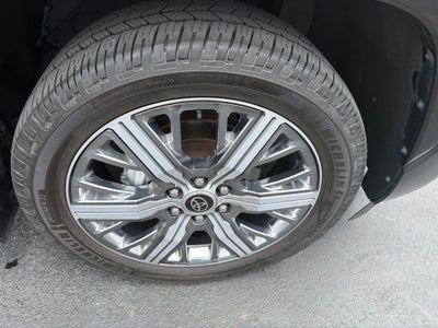 2024 Toyota Sequoia Capstone