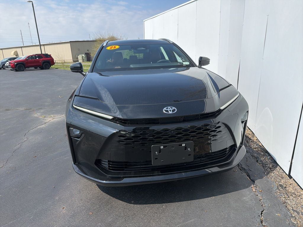 2025 Toyota Crown Signia Limited