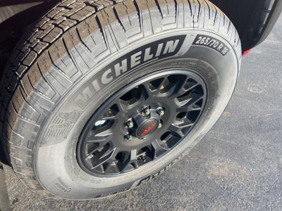 2025 Toyota 4Runner i-FORCE MAX Hybrid TRD Off Road