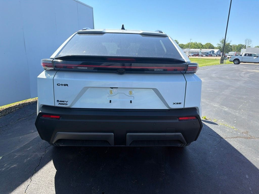 2026 Toyota C-HR XSE