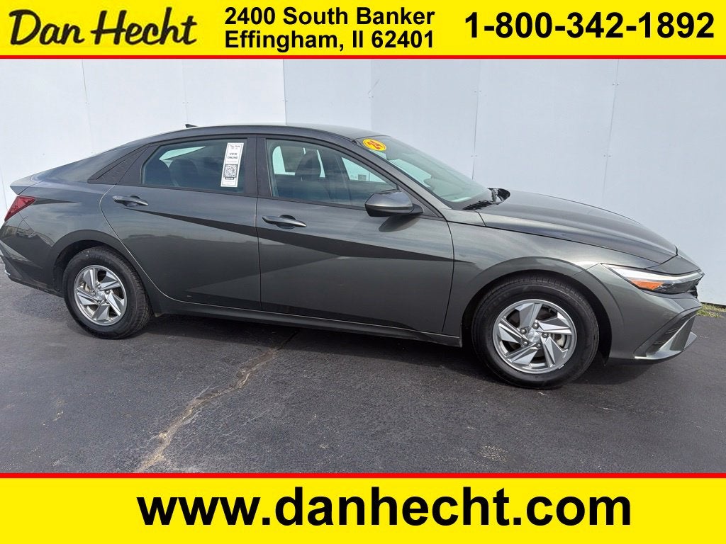 2024 Hyundai Elantra SE