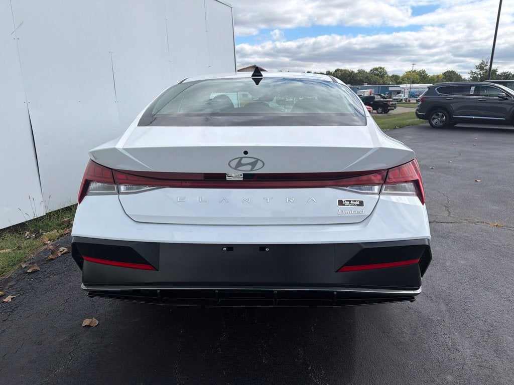 2025 Hyundai Elantra Limited