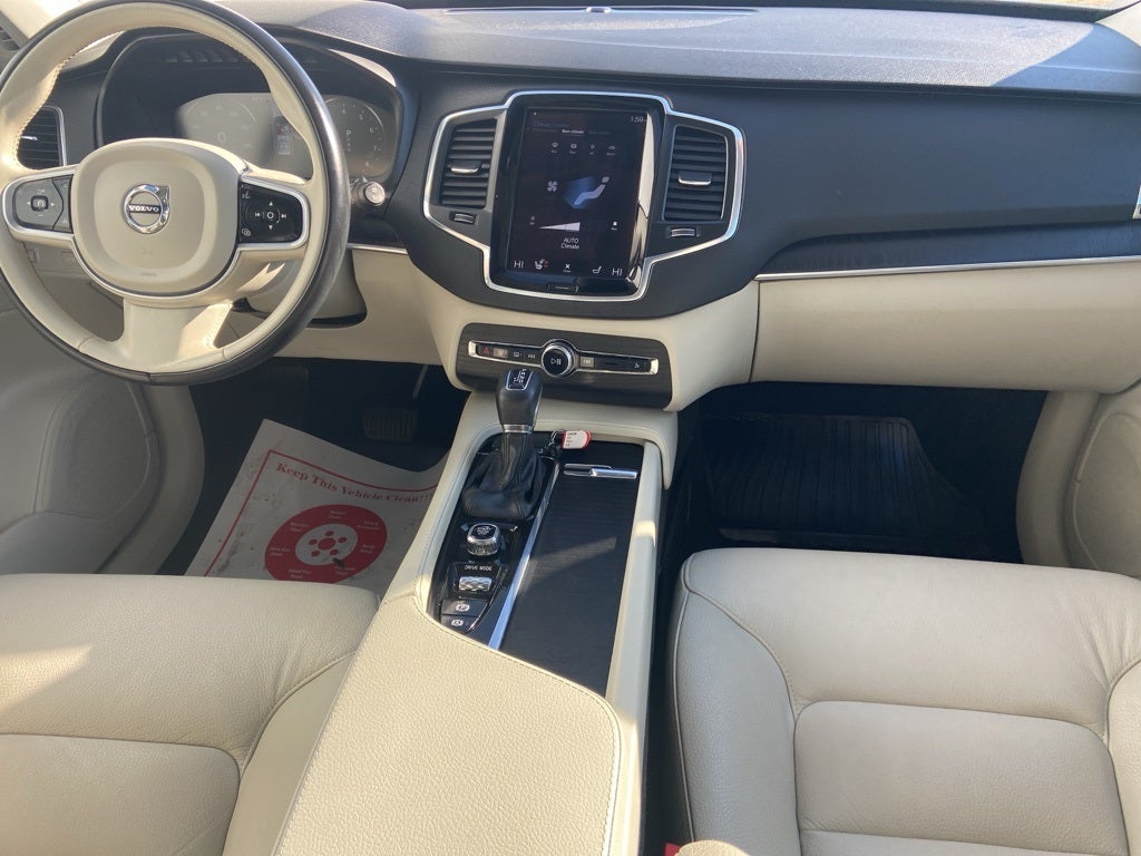 2020 Volvo XC90 T5 Momentum